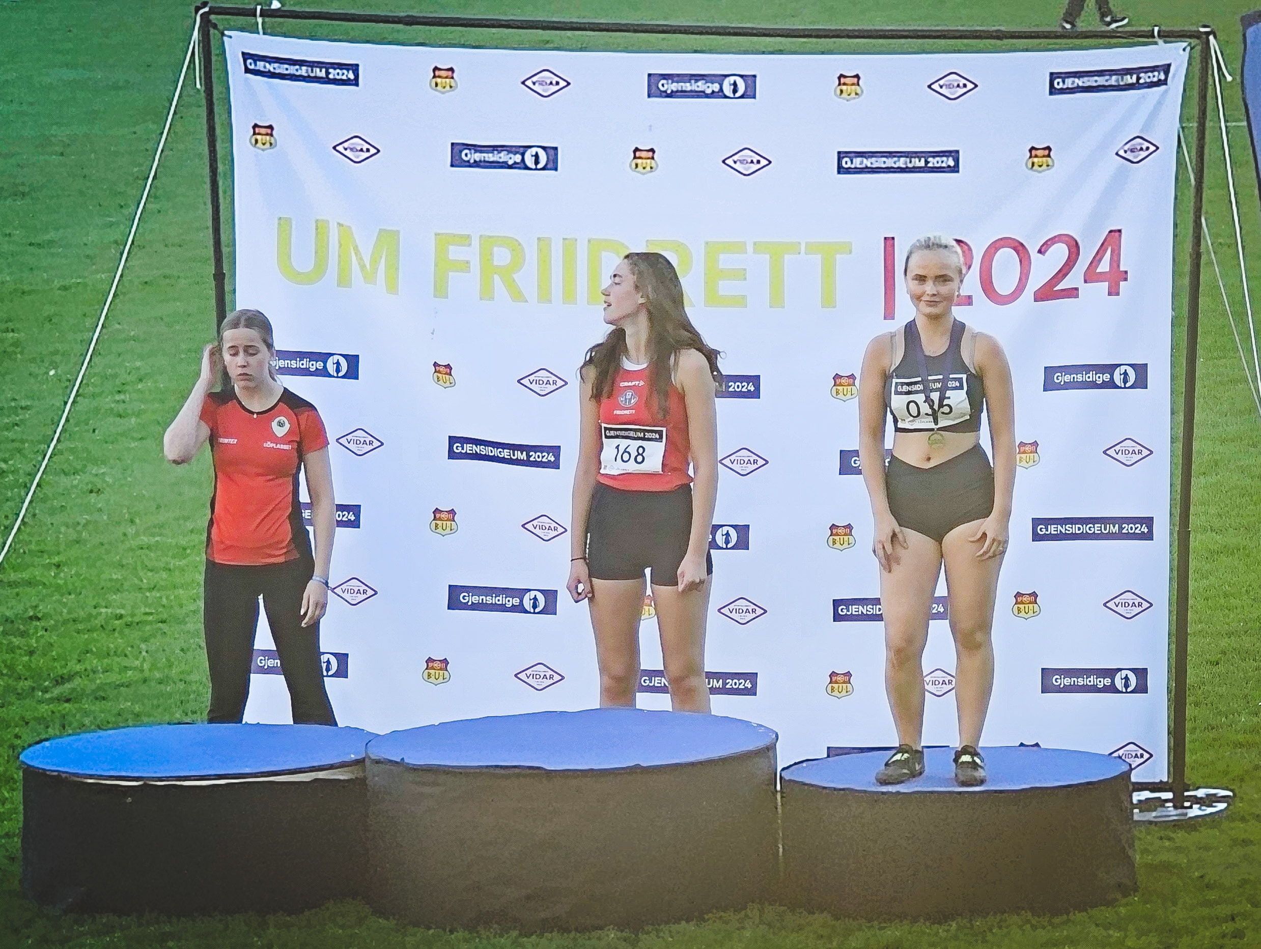 Bronse til Inger-Emilie i UM